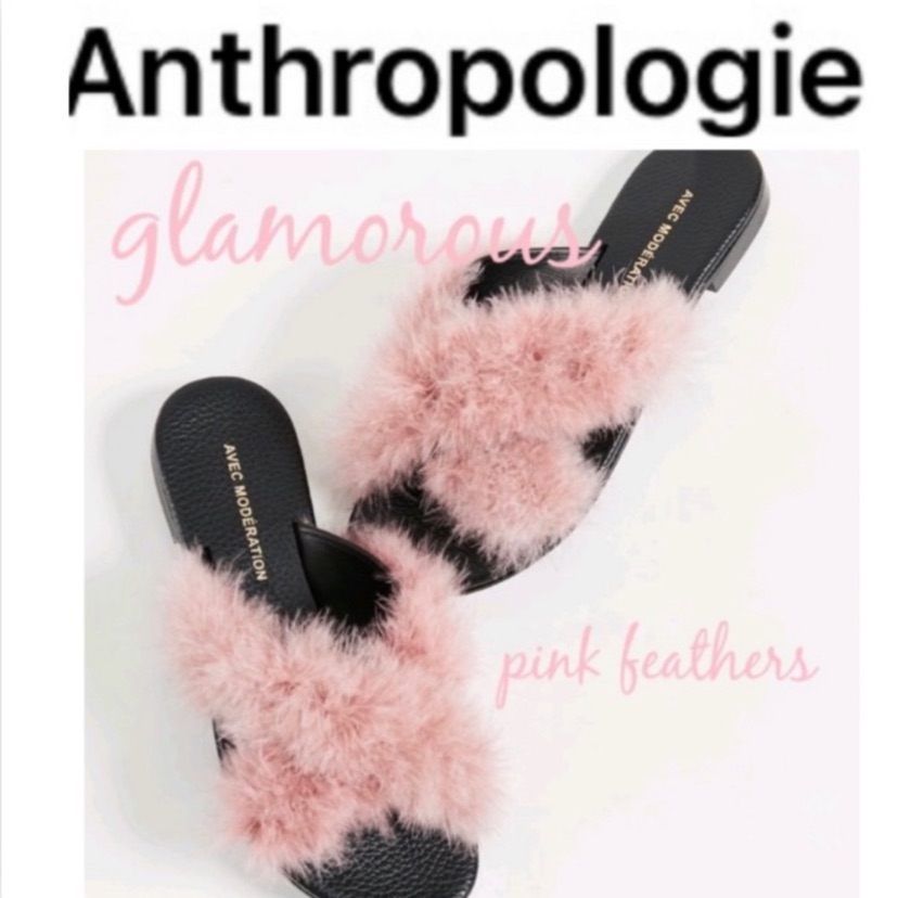 A Moderation Chicest St. Tropez Slides (38) Host Pick